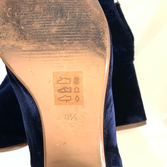 Madewell The Jillian Boot in Velvet - Picture 6 of 10